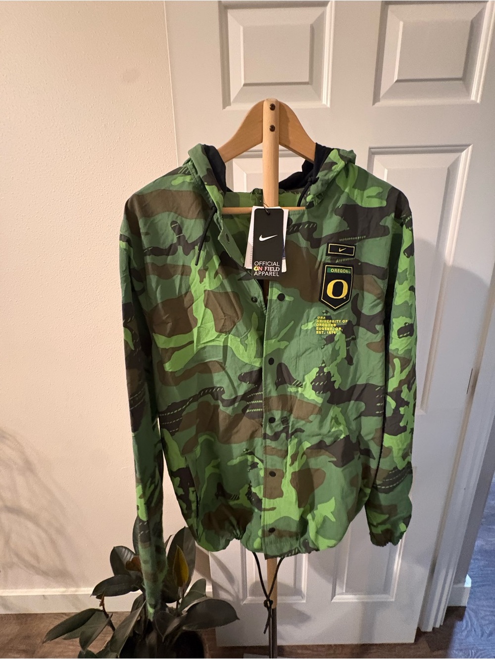 Nike Oregon Camo Hooded Jacket in Green and Brown